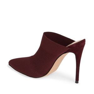 Steve Madden Drastic Mule in Burgundy LIKE NEW